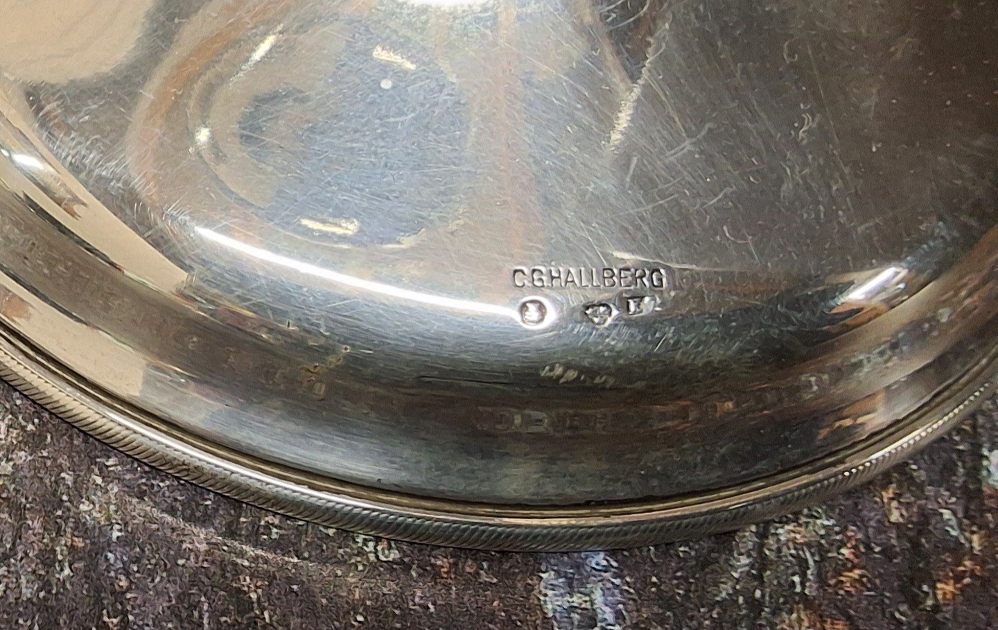 Motor Sport - a Swedish silver pedestal trophy cup, inscribed Hederspris Vid Motorbatstaflingen 12: - Image 2 of 2