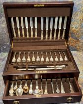 An E.P.N.S. Kings pattern canteen, for six, comprising soup spoons, dinner knives and forks, dessert