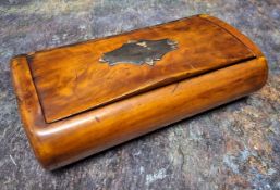 A 19th century maple rounded rectangular table snuff box, integral hinged cover, 16.5cm wide, c.