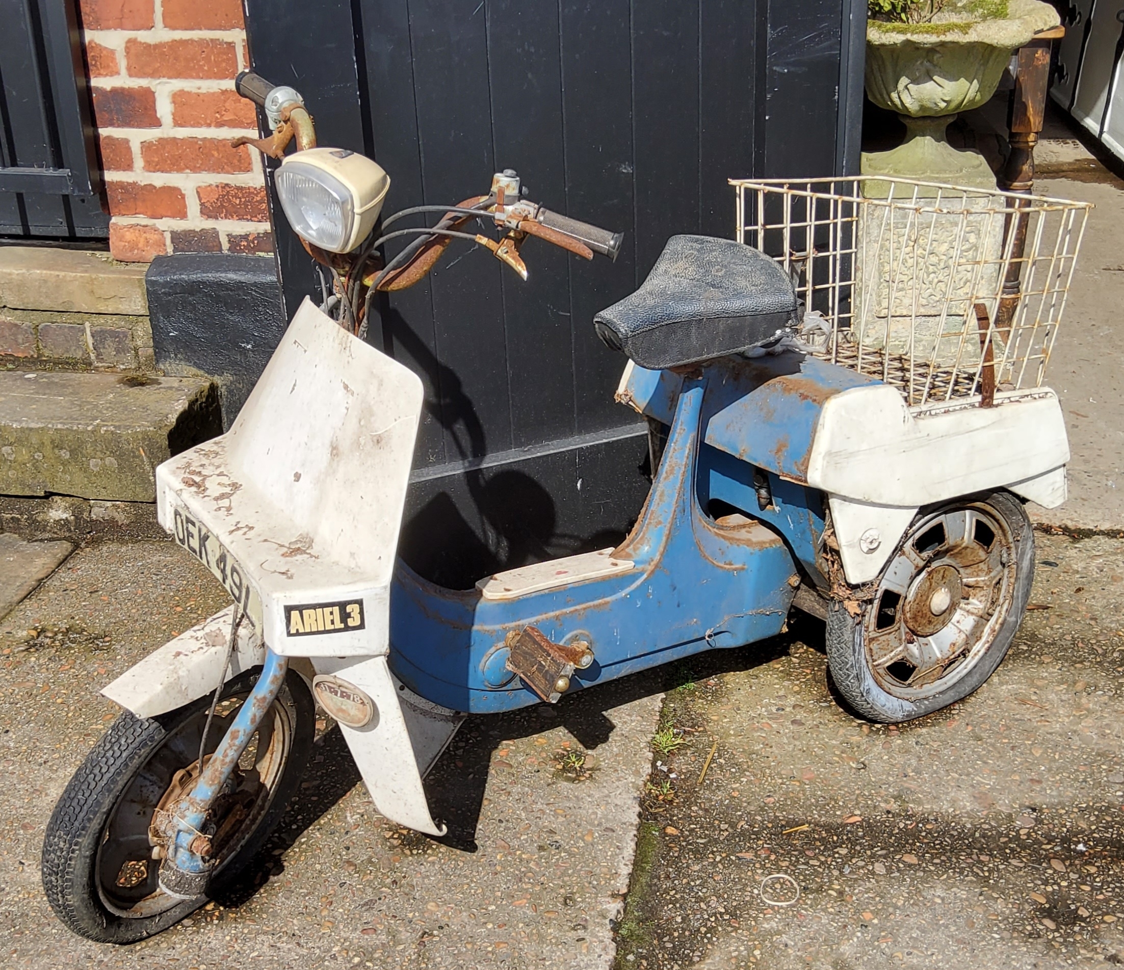 Barn Find - a BSA Ariel 3 moped, 1971-3, 49cc, registration OEK 49L, blue pressed metal chassis with - Image 2 of 2