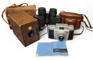 An Agfa Silette 35mm fixed lens viewfinder camera, original leather case, inc. instruction