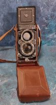 A Rolleiflex Franke & Reidecke DBP DBGM twin lens reflex camera,  serial number 2407451, f2.8 80mm