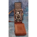 A Rolleiflex Franke & Reidecke DBP DBGM twin lens reflex camera,  serial number 2407451, f2.8 80mm
