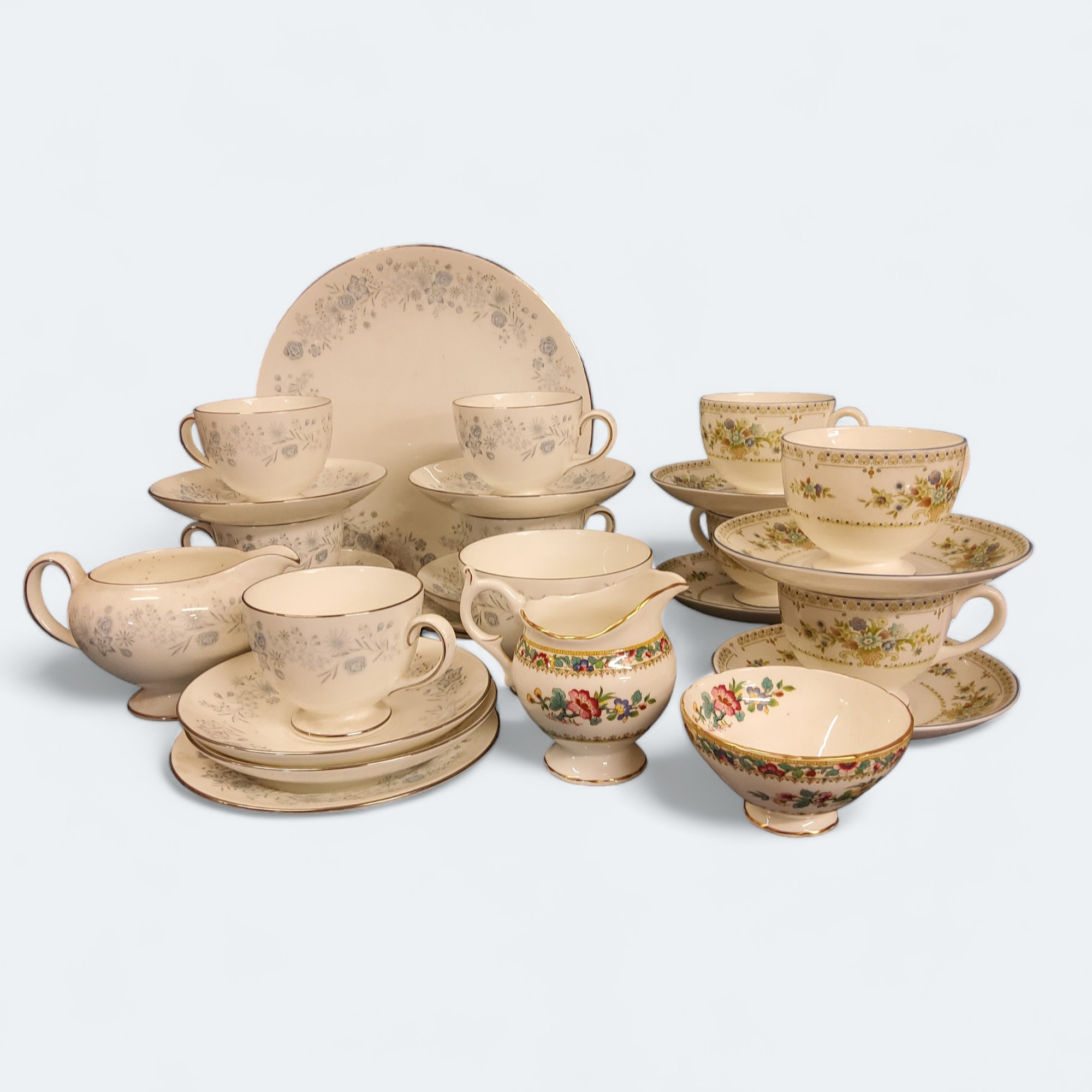 A Wedgwood Belle Fleur pattern  tea service, for five, comprising cups, saucers, side plates, milk