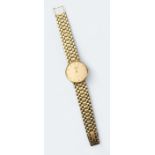 A 9ct gold Longines gentleman's wristwatch, 5 jewel quartz movment, stamped Longines, cream dial,