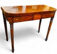 An Edwardian Sheraton Revival flamed mahogany and satinwood inlaid card table,  turned legs, c.1905,