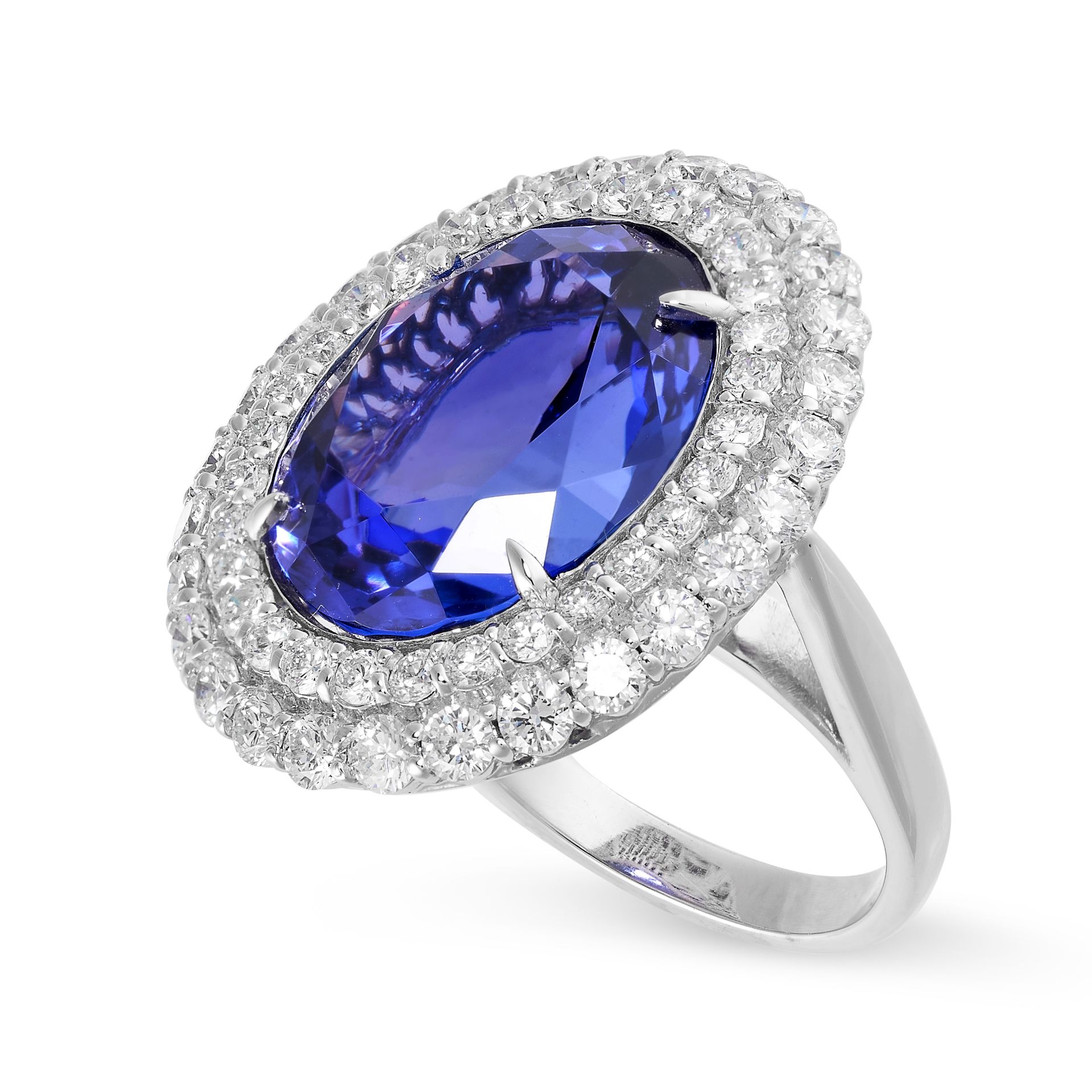 A TANZANITE AND DIAMOND CLUSTER RING in 18ct white gold, set with an oval cut tanzanite of 16.33 ... - Image 2 of 2