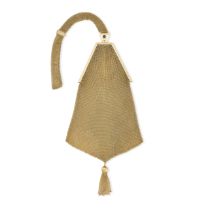 AN ANTIQUE GOLD PURSE / EVENING BAG, 1900 in 9ct yellow gold, the purse made from a fine woven go...