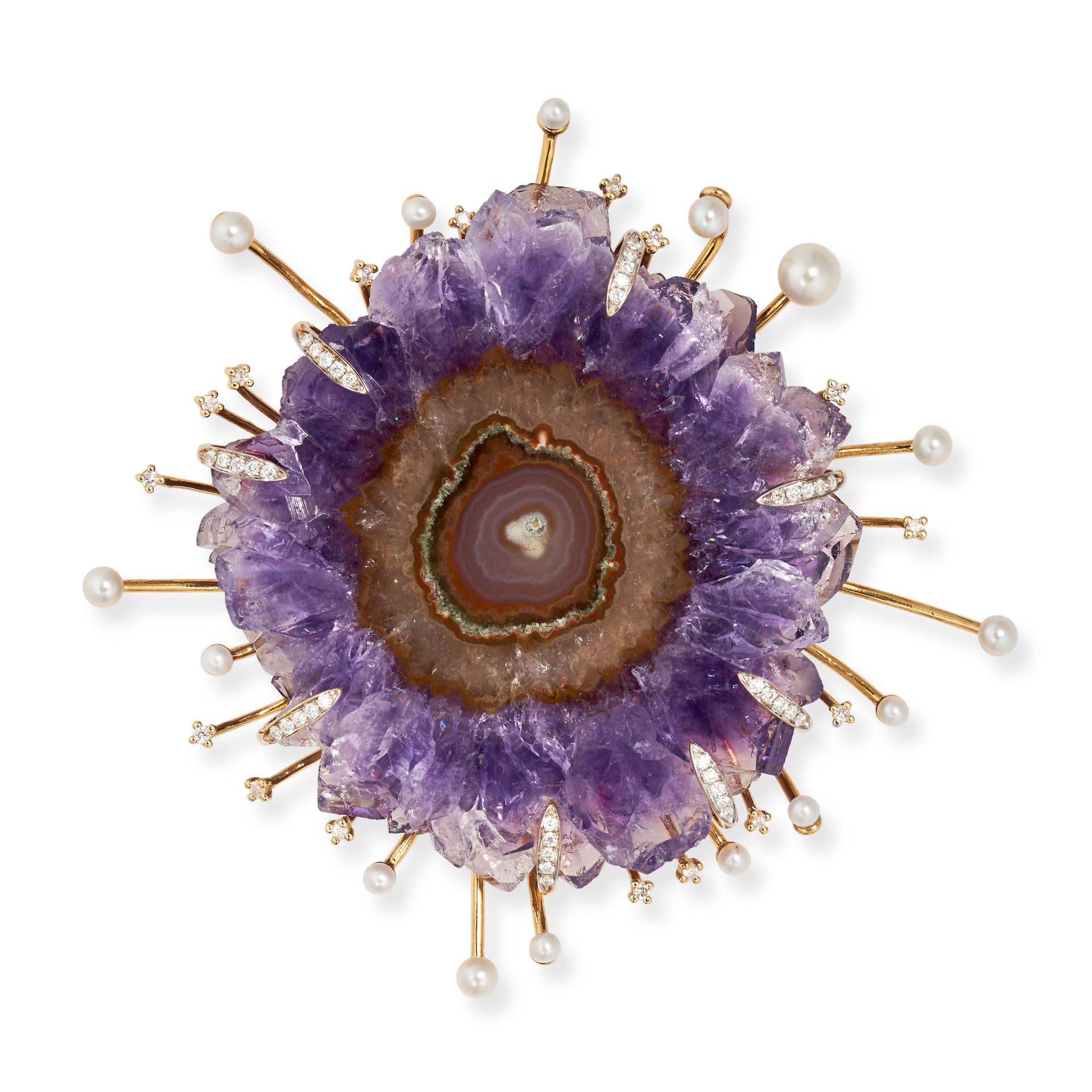 AN AMETHYST GEODE, DIAMOND AND PEARL BROOCH in 18ct yellow gold, set with an amethyst geode slice...