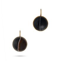 A PAIR OF ANTIQUE BANDED AGATE EARRINGS in yellow gold, each set with a round polished banded aga...