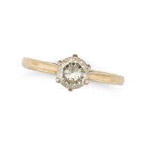 A SOLITAIRE DIAMOND RING in 18ct yellow gold, set with a round brilliant cut diamond of approxima...