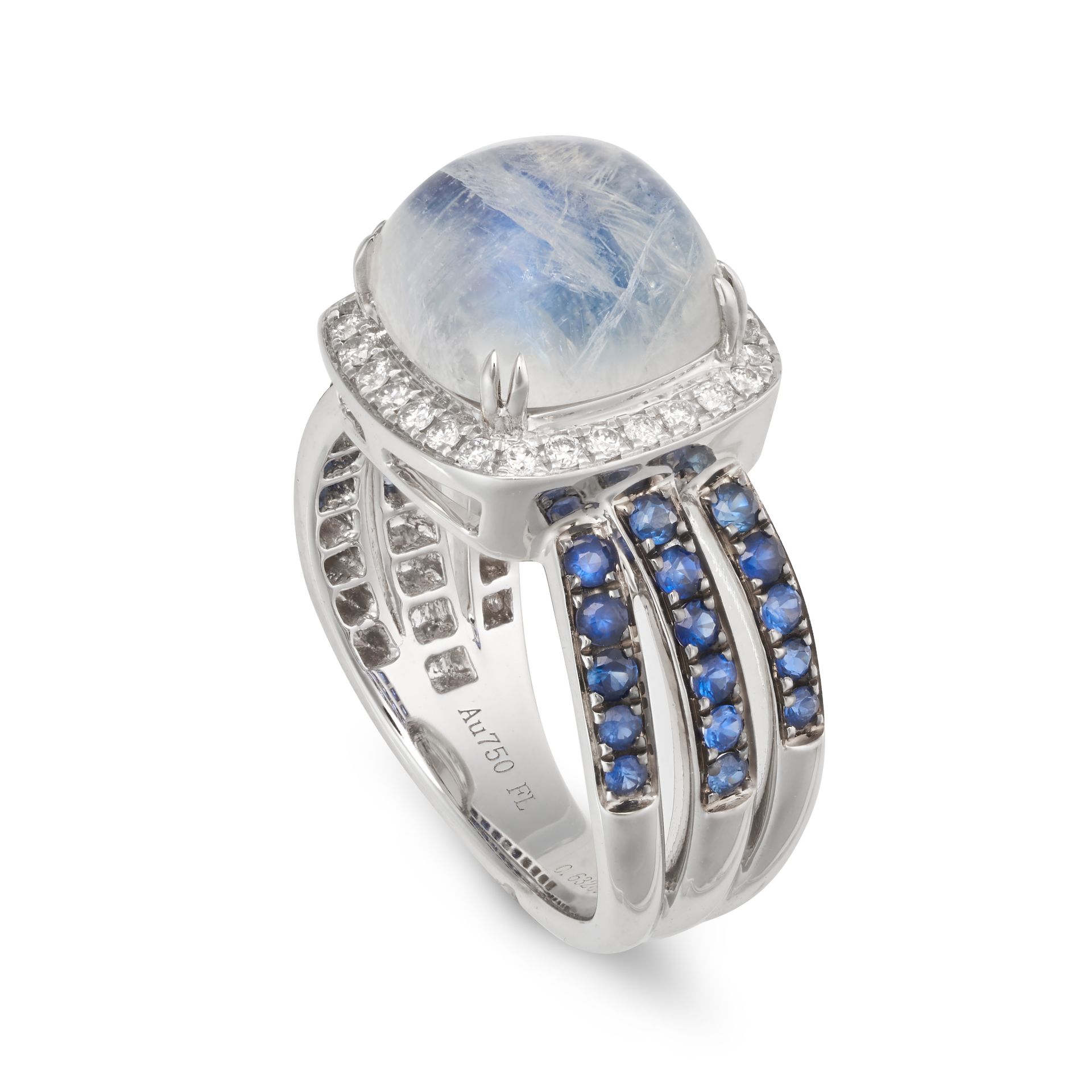 A RAINBOW MOONSTONE, SAPPHIRE AND DIAMOND RING in 18ct white gold, set with a cabochon rainbow mo... - Bild 2 aus 2