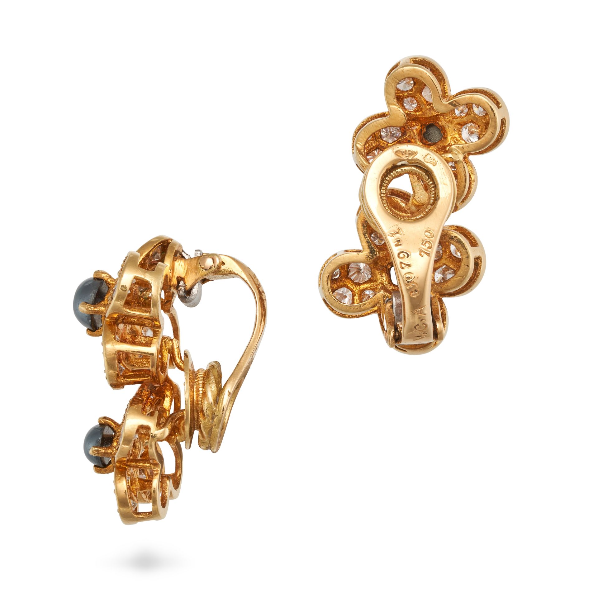 VAN CLEEF & ARPELS, A PAIR OF HEMATITE AND DIAMOND TREFLE CLIP EARRINGS in 18ct yellow gold, each... - Bild 2 aus 2