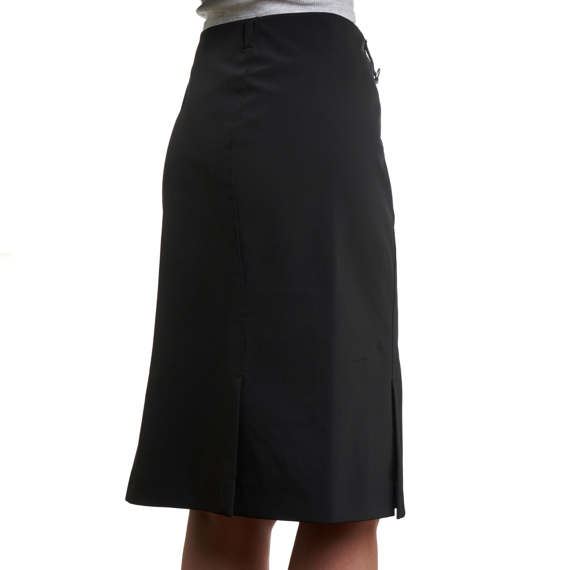 PRADA BLACK NYLON SKIRT Condition grade B+. Size Italian 42. 80cm waist, 60cm length. Black nyl... - Bild 2 aus 3