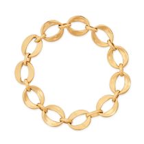 CHANEL, A VINTAGE CHOKER NECKLACE in 24ct gold plated metal, comprising a row of interlocking ova...