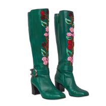 GUCCI GREEN EMBROIDERED KNEE HIGH BOOTS Condition grade B-. Size 38. Heel height 6.5cm. Green t...