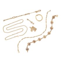 A MIXED LOT OF GOLD JEWELLERY in yellow gold, broken necklaces both stamped 14K, pendant, earring...