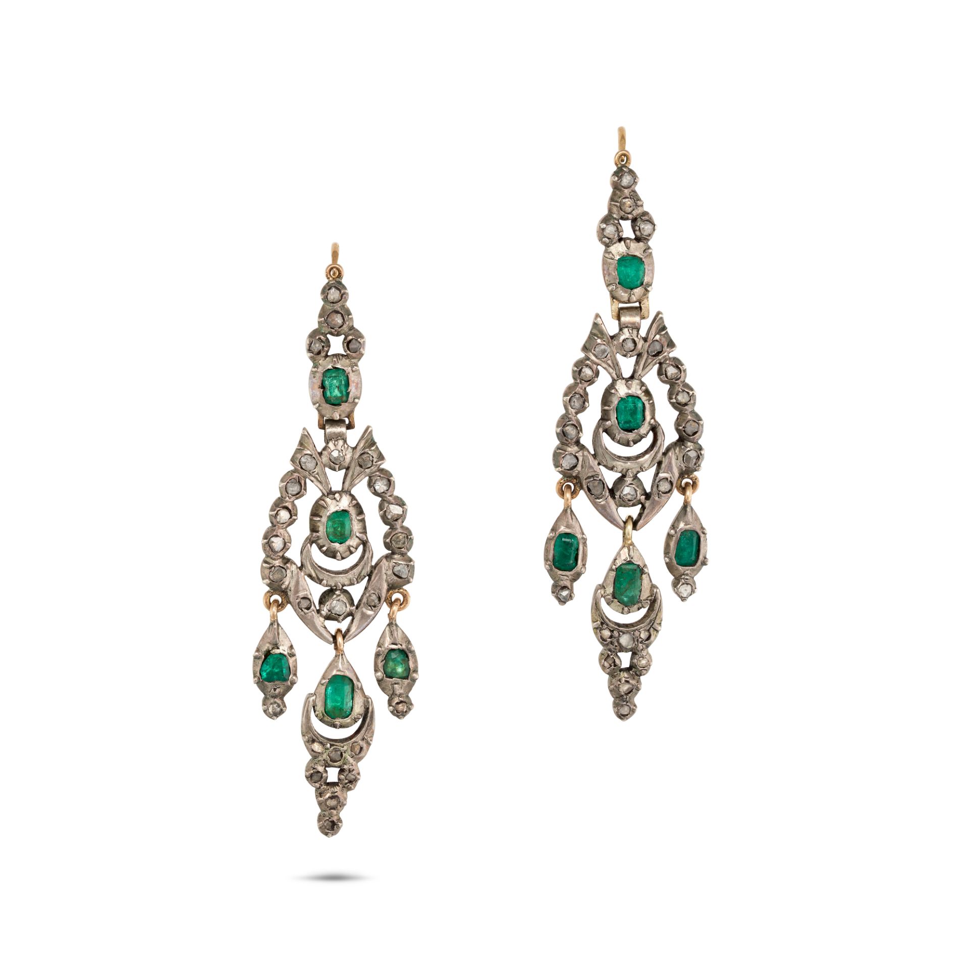 A PAIR OF ANTIQUE IBERIAN EMERALD AND DIAMOND DROP EARRINGS in yellow gold and silver, the articu...