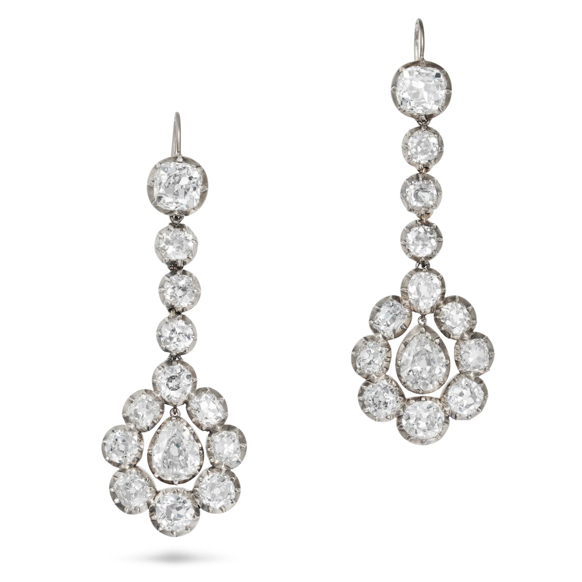 AN IMPORTANT PAIR OF FINE ANTIQUE DIAMOND DROP EARRINGS, 19TH CENTURY AND LATER in yellow gold an... - Image 2 of 2