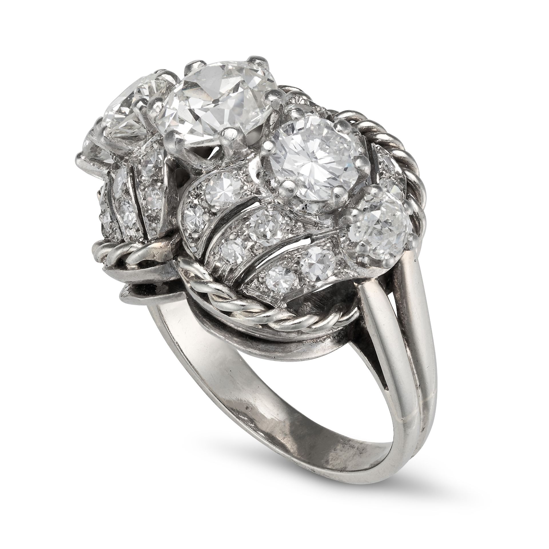 A RETRO FRENCH DIAMOND DRESS RING in 18ct white gold, set with a row of five graduating old Europ... - Image 2 of 2