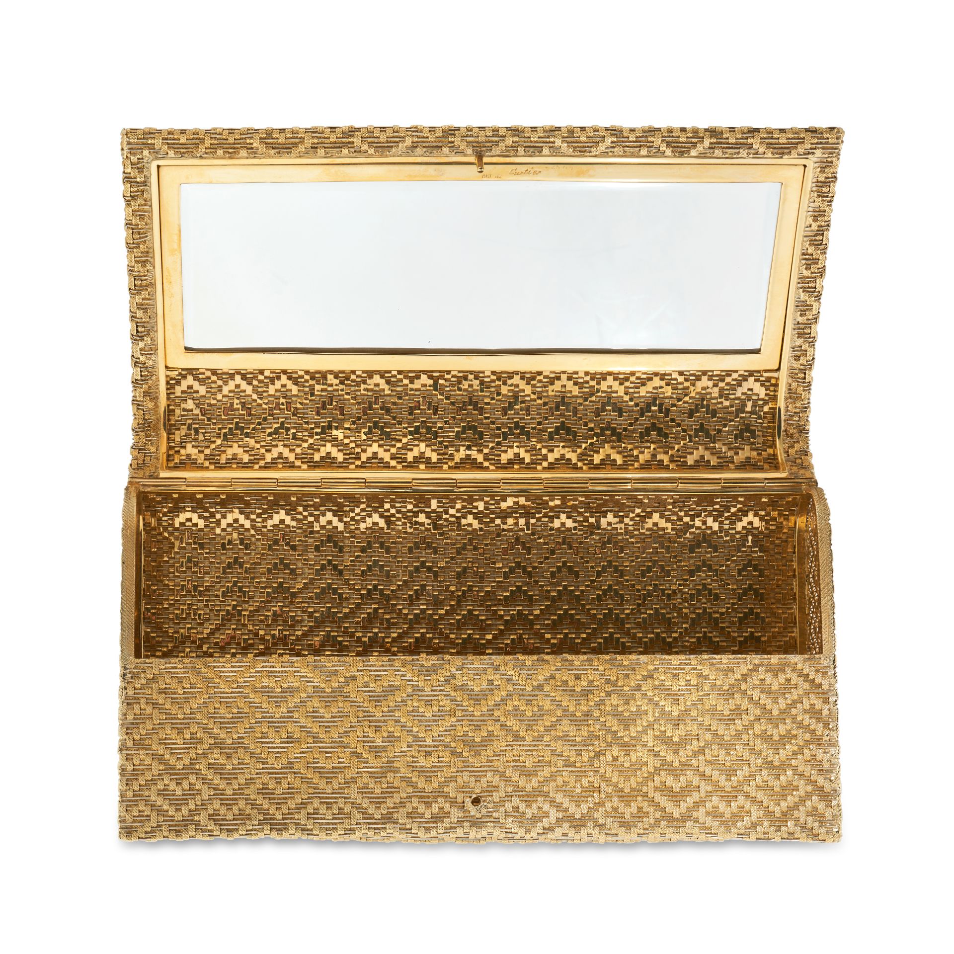 CARTIER, A VINTAGE GOLD CLUTCH BAG / PURSE  in 18ct yellow gold, the hinged bag comprising woven ... - Image 2 of 4