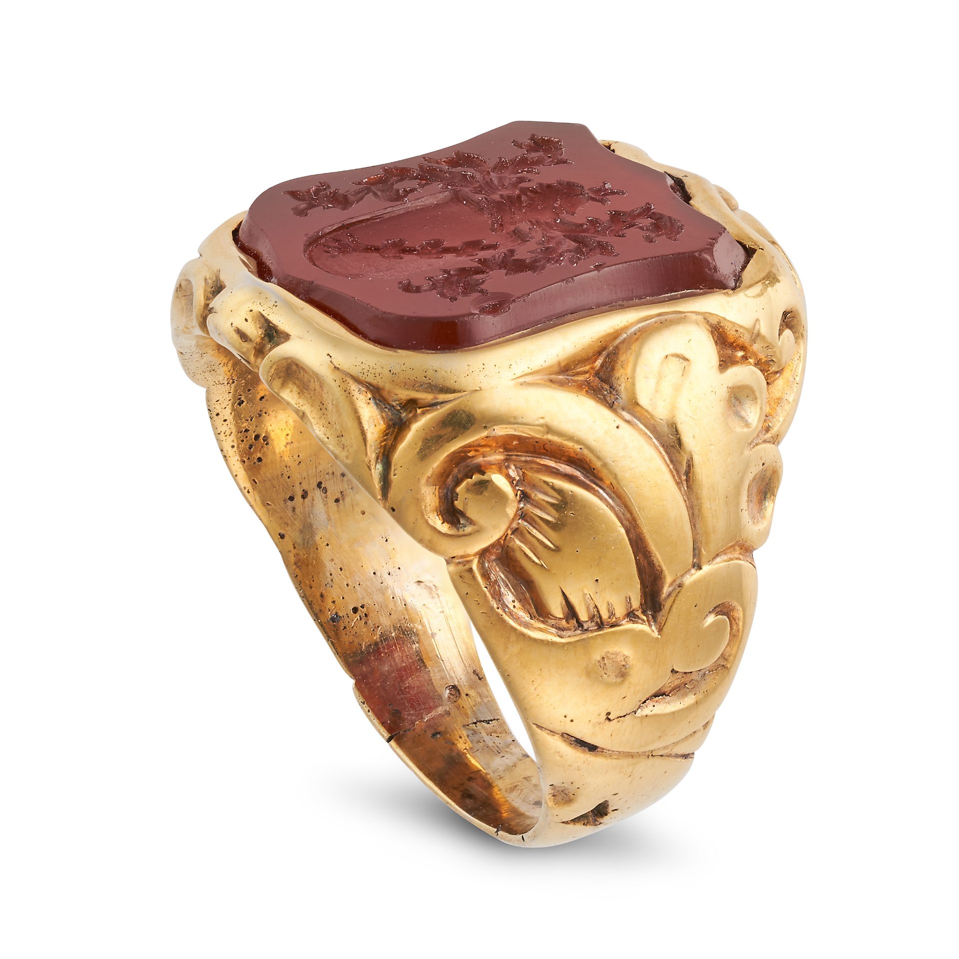 AN ANTIQUE CARNELIAN INTAGLIO SIGNET RING set with a shield shaped carnelian intaglio carved to d... - Image 2 of 2