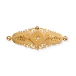 AN ANTIQUE DIAMOND BROOCH in 15ct yellow gold, the oval brooch set with an old cut diamond within...