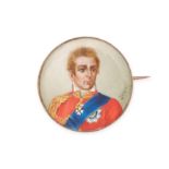 AN ANTIQUE PORTRAIT MINIATURE BROOCH set with a portrait miniature depicting a Georgian gentleman...