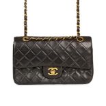 CHANEL VINTAGE SMALL LAMBSKIN CLASSIC FLAP BAG
