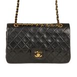 CHANEL VINTAGE MEDIUM LAMBSKIN CLASSIC FLAP BAG