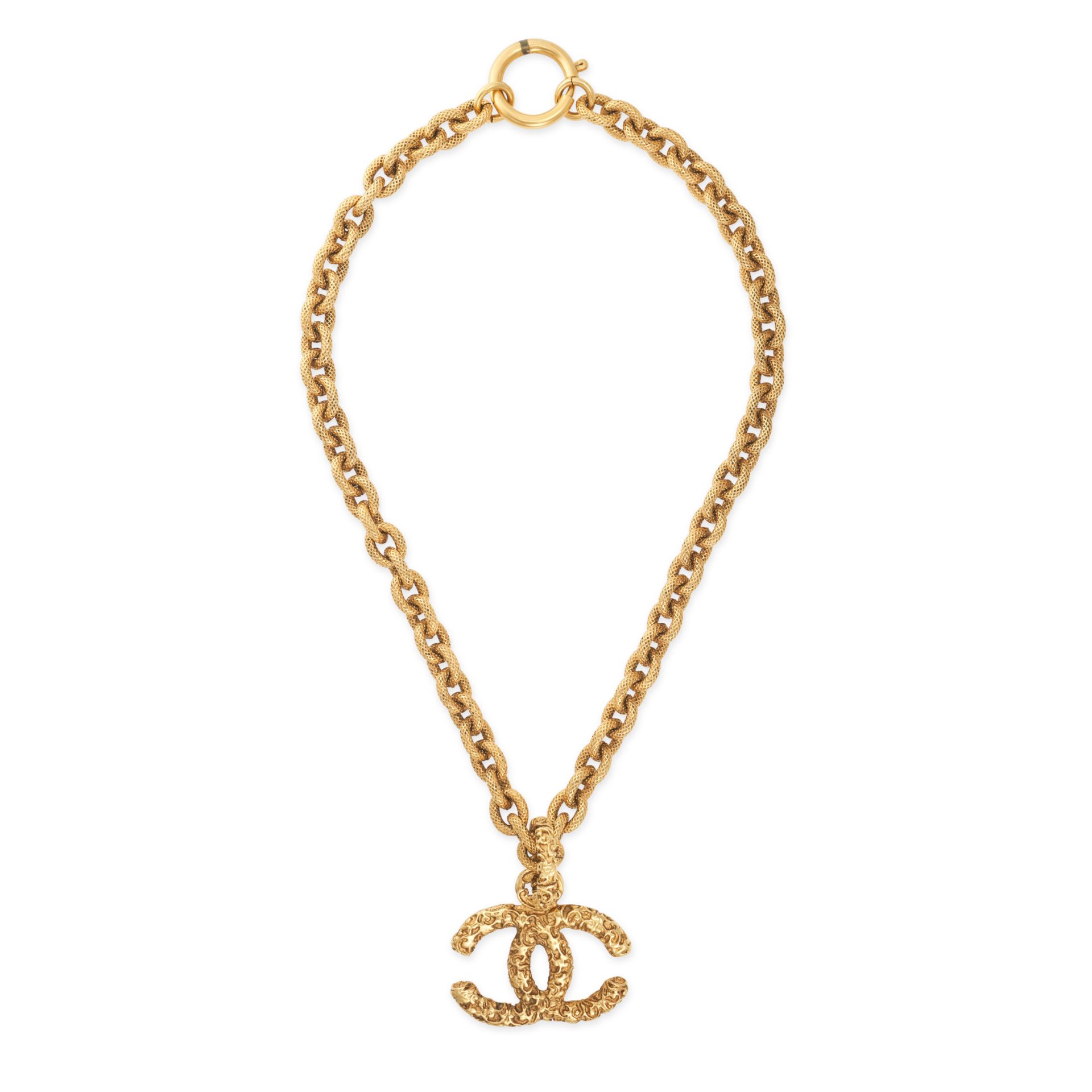 CHANEL VINTAGE PENDANT AND CHAIN