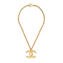 CHANEL VINTAGE PENDANT AND CHAIN