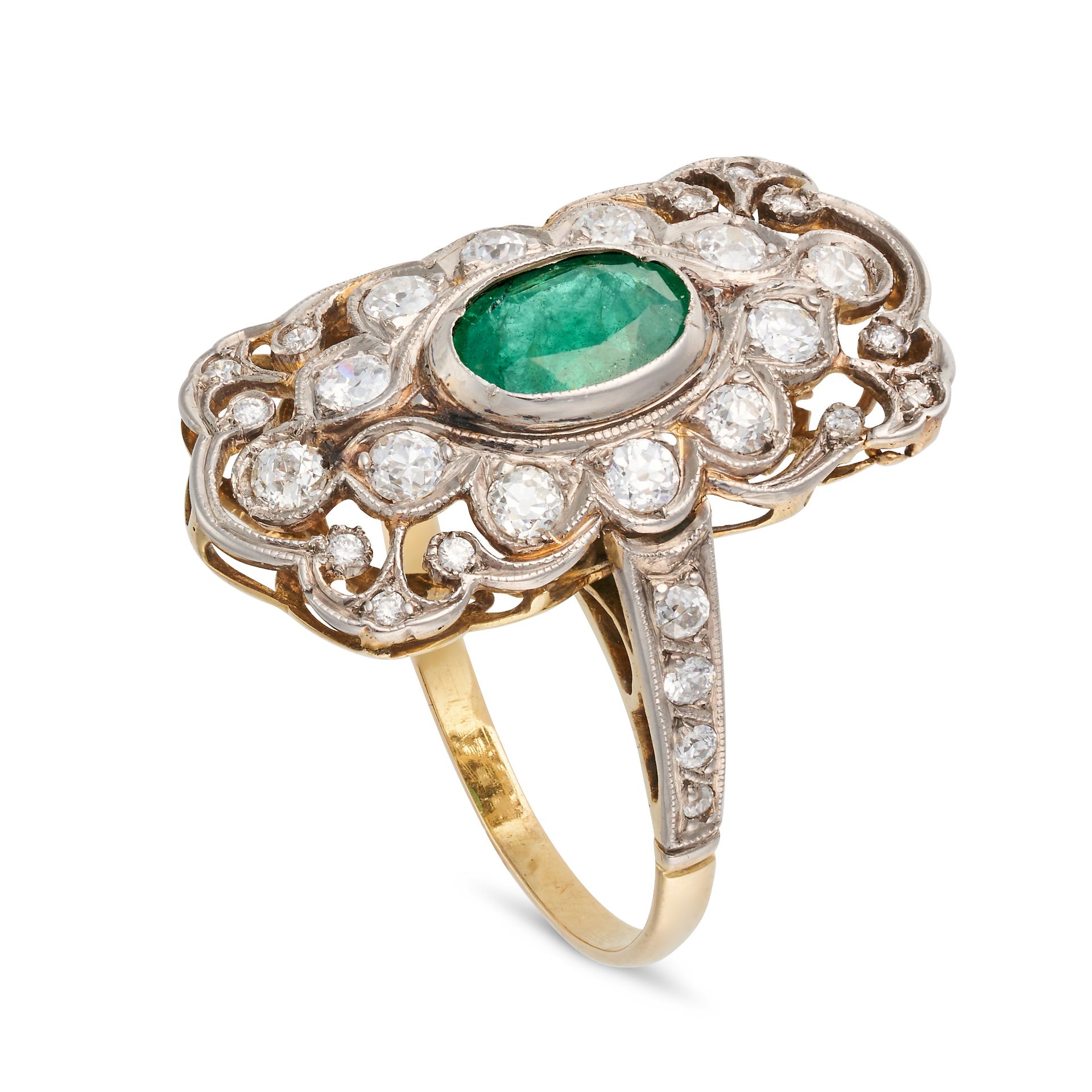 AN EMERALD AND DIAMOND DRESS RING the openwork face set with an oval cut emerald accented by old ... - Bild 2 aus 2