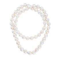 A BAROQUE PEARL SAUTOIR NECKLACE comprising a single row of baroque pearls, 80.0cm, 190.5g.