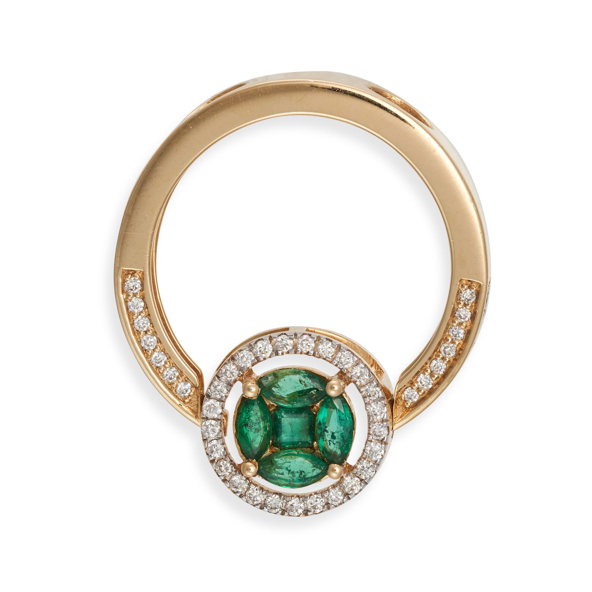 AN EMERALD AND DIAMOND RING / PENDANT set with a cluster of variously cut emeralds in a halo of r... - Bild 2 aus 2