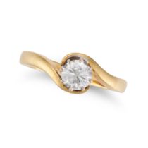 A SOLITAIRE DIAMOND RING in 18ct yellow gold, set with a round brilliant cut diamond of approxima...