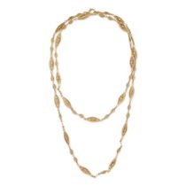 AN ANTIQUE FRENCH GOLD CHAIN NECKLACE in 18ct yellow gold, comprising a row of navette shaped fan...