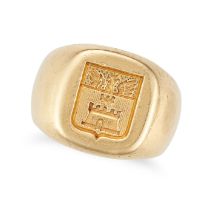 A SIGNET RING in 18ct yellow gold, engraved with a family crest, stamped 750, French import marks...