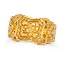 A CHINESE GOLD SIGNET RING in high carat gold, in foliate design, Chinese assay marks, size Q1/2 ...