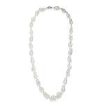 A BAROQUE PEARL NECKLACE in silver, comprising a row of baroque pearls, clasp stamped 925, 87.0cm...