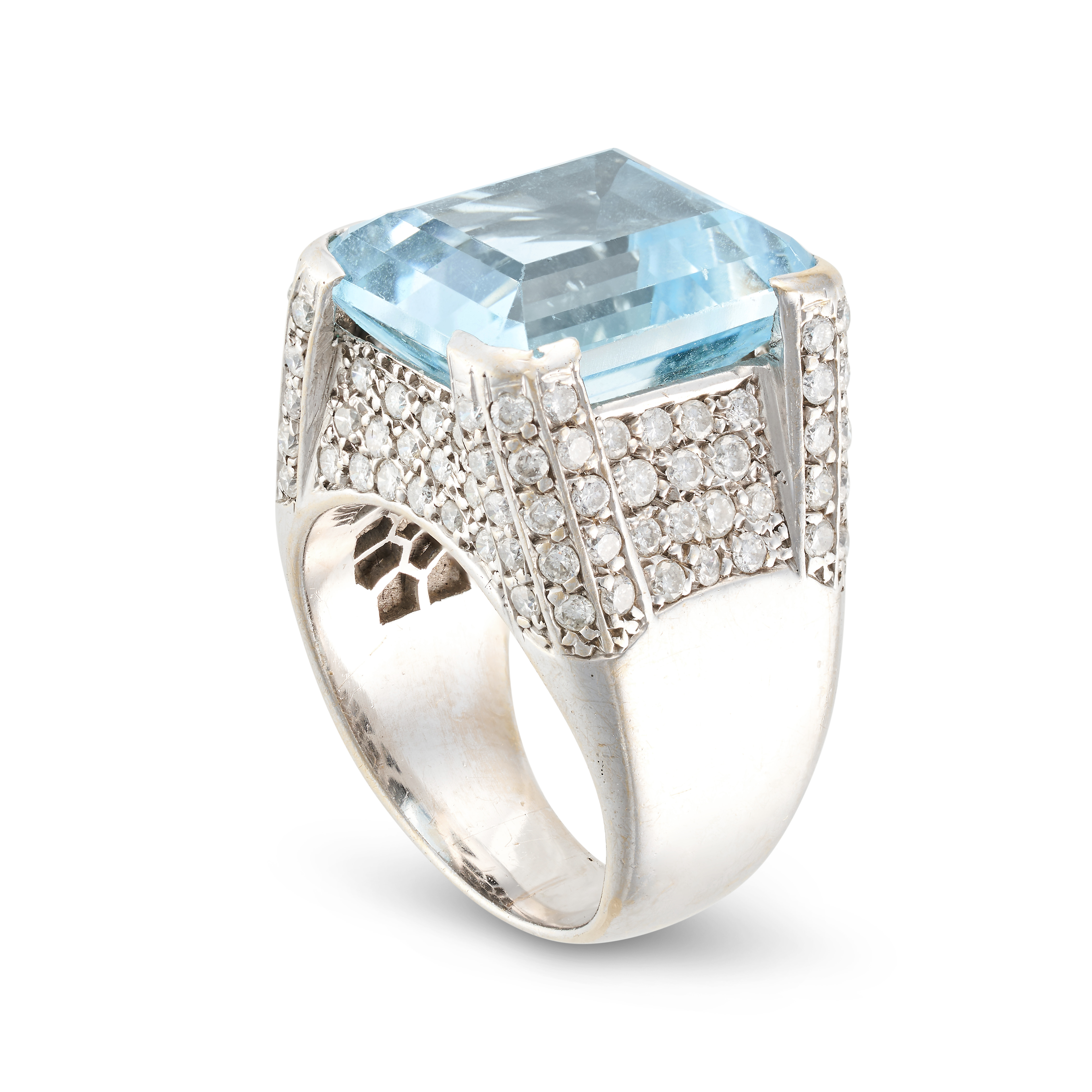 A BLUE TOPAZ AND DIAMOND RING set with an octagonal step cut blue topaz of approximately 15.98 ca... - Image 2 of 2