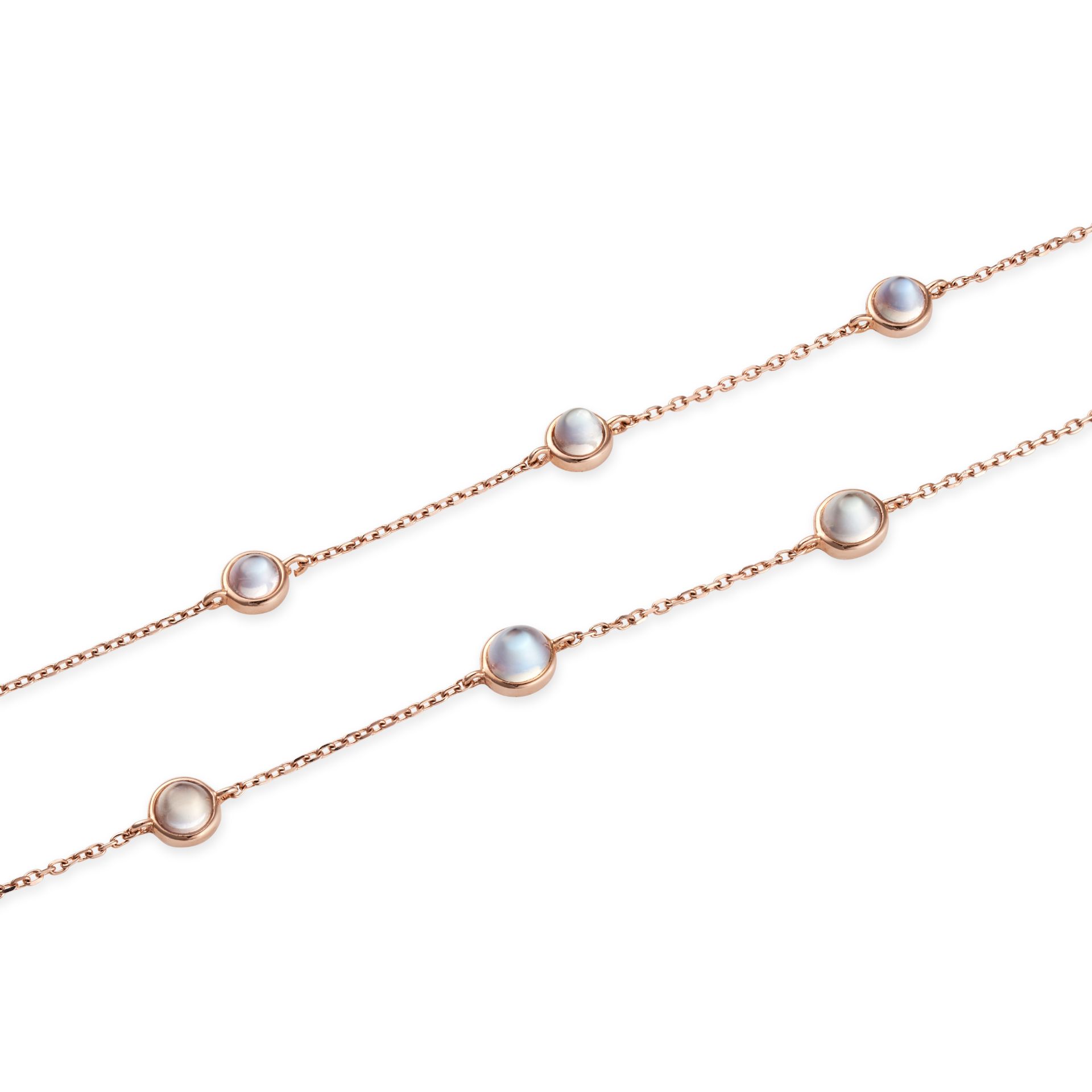 A MOONSTONE CHAIN NECKLACE comprising a trace chain set with round cabochon moonstones, stamped 5... - Bild 2 aus 2