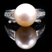 A PEARL AND DIAMOND COCKTAIL RING