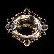 A LARGE VICTORIAN CITRINE BROOCH