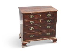 A SMALL GEORGE III MAHOGANY CHEST OF DRAWERS