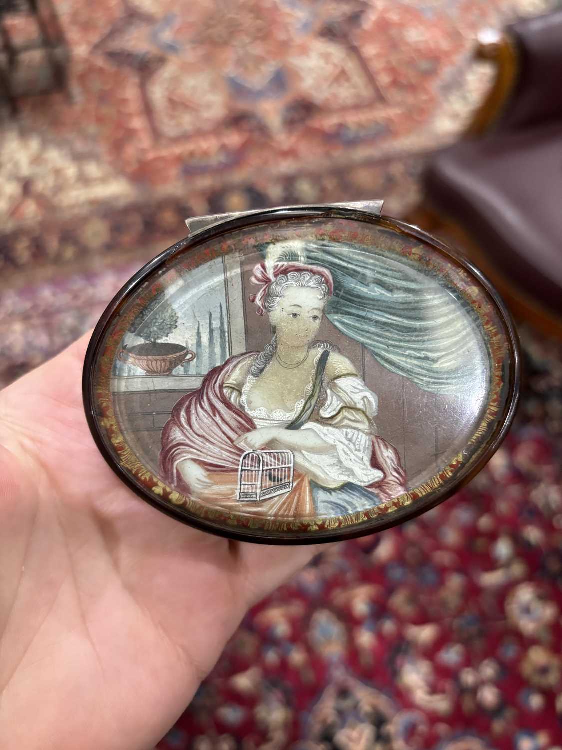 A CHINESE TORTOISESHELL SNUFF BOX, 18TH CENTURY - Image 6 of 11