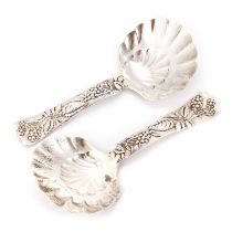 A PAIR OF AMERICAN STERLING SILVER SPOONS