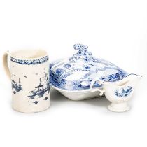 AN 18TH CENTURY LIVERPOOL (PENNINGTON) BLUE AND WHITE SAUCE BOAT