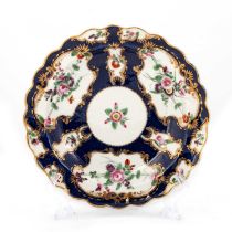 A WORCESTER BLUE SCALE DESSERT PLATE, CIRCA 1768