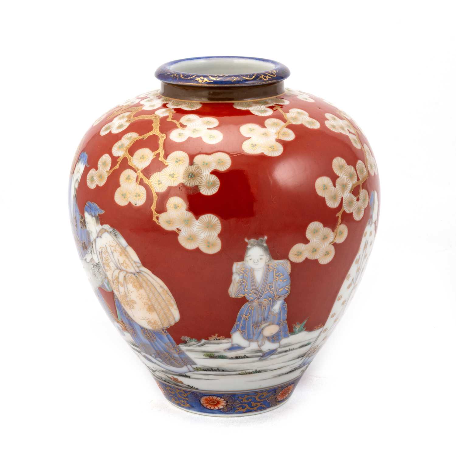 A FUKAGAWA RED-GROUND VASE, JAPANESE, EARLY 20TH CENTURY - Image 3 of 3